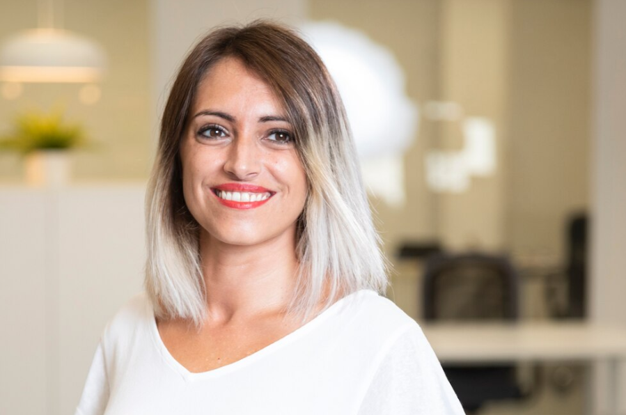 VIKTORIJA(44)”TRAŽIM ZGODNOG MUŠKARCA IZ HRVATSKE”