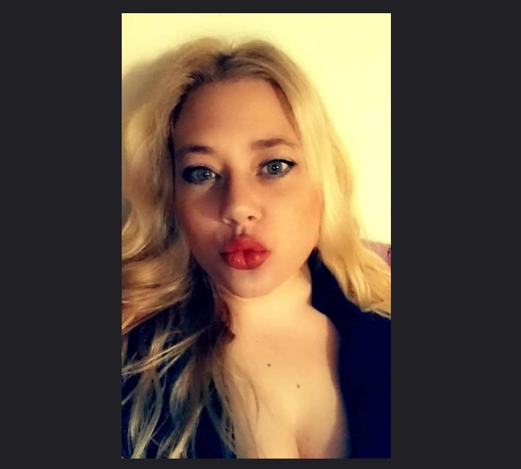 SABRINA(44)”RASTAVLJENA SAM I ŽELIM NOVU PRILIKU JAVITE SE NA FACEBOOK”