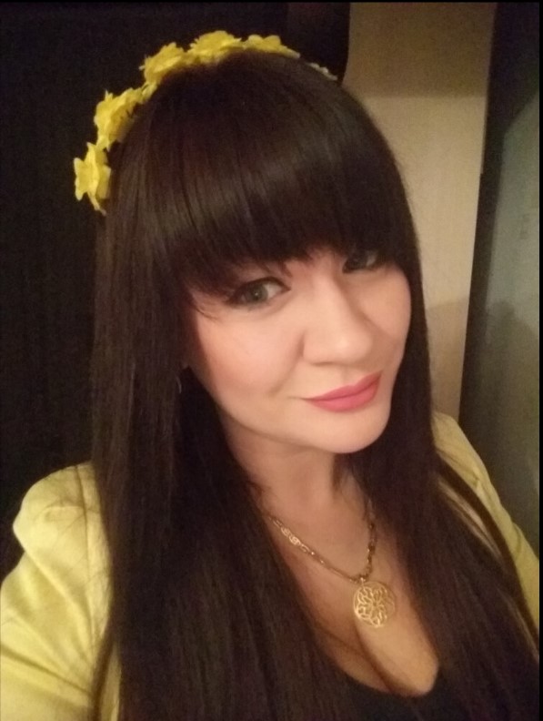VIOLETA(41)”ŽELIM DOPISIVANJE I UPOZNAVANJE JAVITE MI SE “