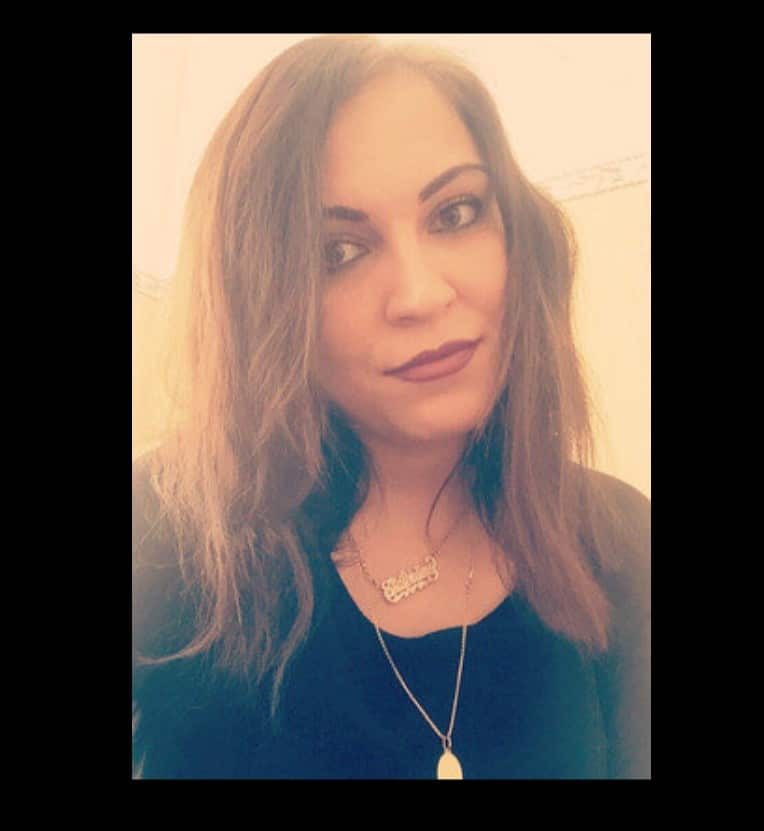 EMELA(35)”ŽELIM DRUŽENJE I ZANIMLJIVOG SAGOVORNIKA”
