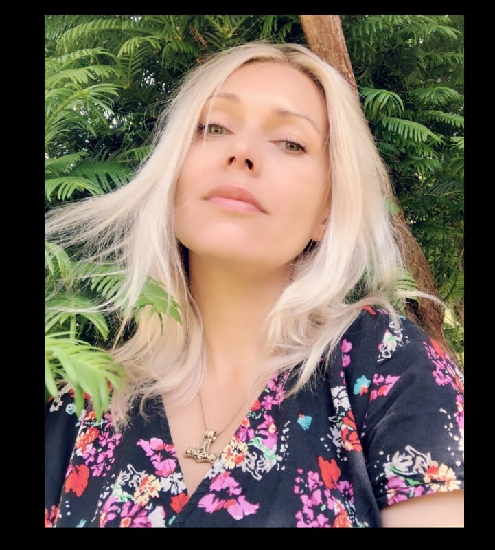 DARA(39)”ŽELIM DRUŽENJE I VEZU JAVITE MI SE#