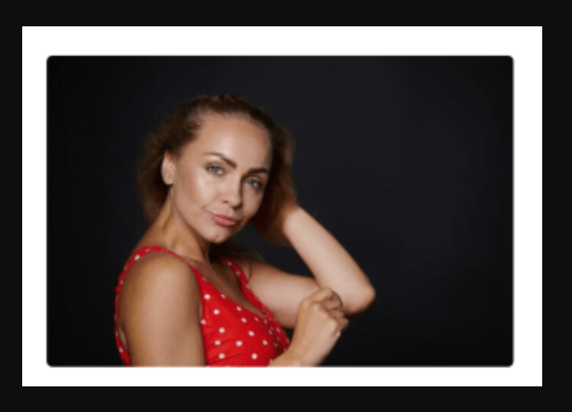 ENA(35)”MUZ JE NA PUTU U INOSTRANSTVU ZELIM DRUZENJE I UPOZNAVANJE”