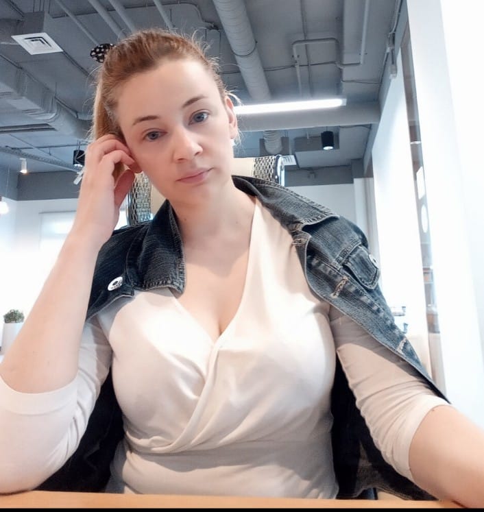 VAHIDA(43)”RASTAVLJENA SAM I TAŽIM DRUŽENJE:JAVITE SE”
