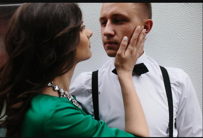 IMAO SAM NAJBOLJI INTIMNI ODNOSU ŽIVOTU SA MAMOM BIVŠE DEVOJKE I PRIJATELJEM! Zbog ŠOK priznanja muškarca PLJUJE ceo svet!