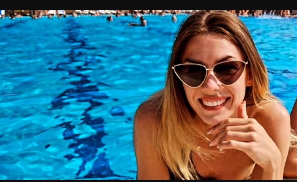 Bila u braku sa 53 GODINE STARIJIM muškarcem, VARALA GA na njegove oči, pa NESTALA IZ JAVNOSTI – Sada je pozirala u BIKINIJU i raspametila sve