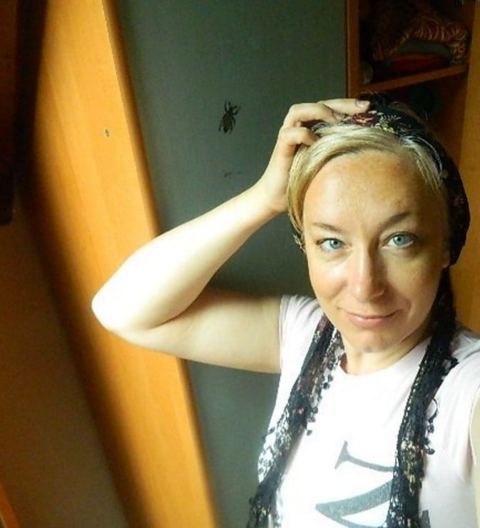 Devojka iz dijaspore traži nekog ko je spreman na ljubav bez granica – i bukvalno i emotivno”